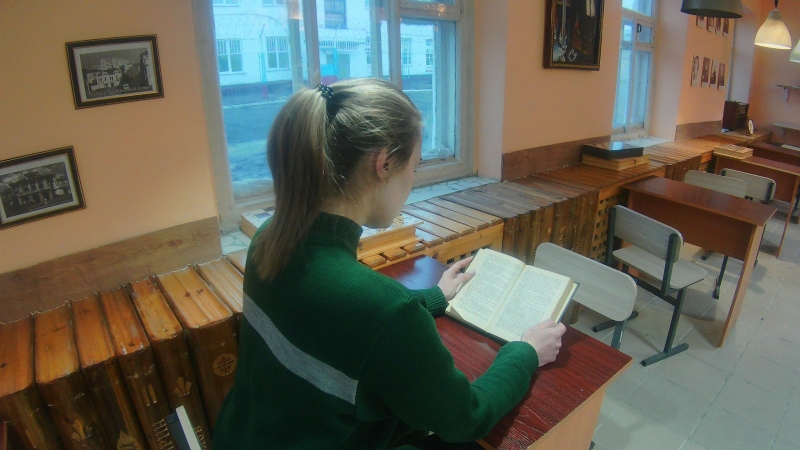 Осужденных в положении или тех, которые родили в неволе, направляют в специальные колонии, где созданы условия для совместного проживания с ребенком