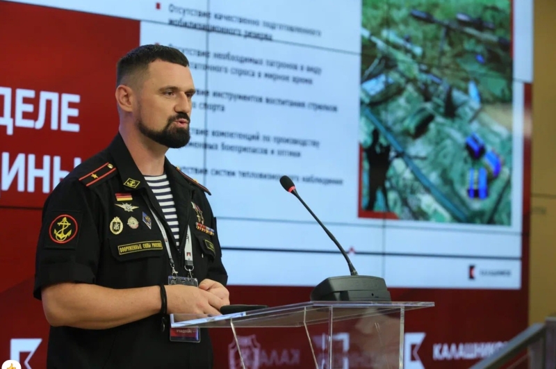 Ярослав Якубов продолжает служить и получает новое образование