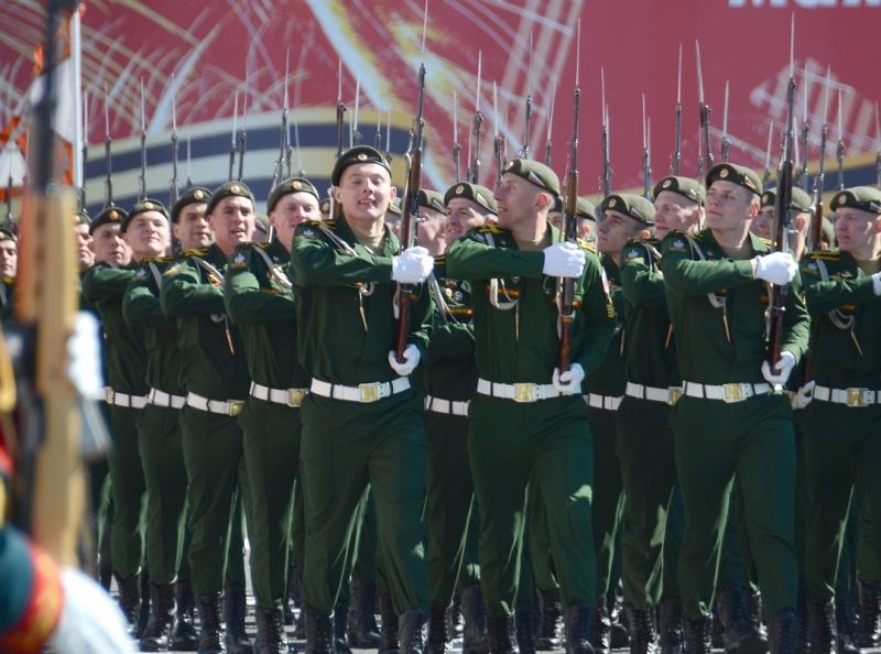 военные