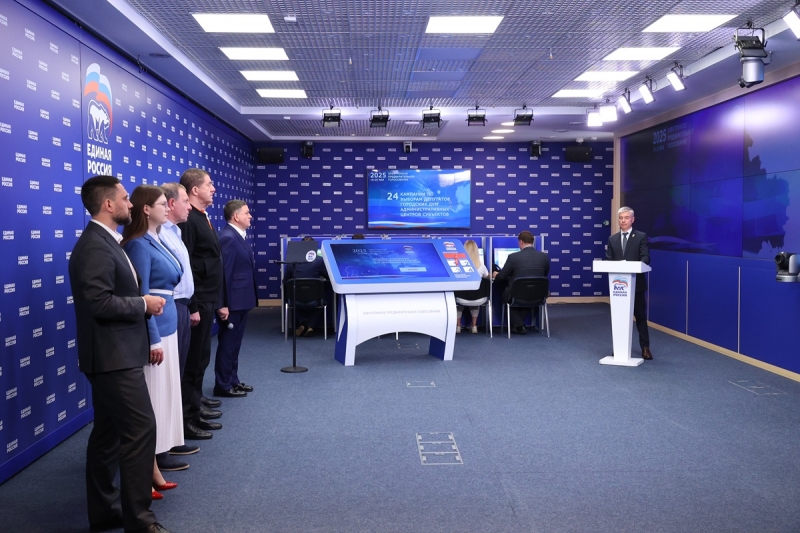 Александр Карелин, Единая Россия