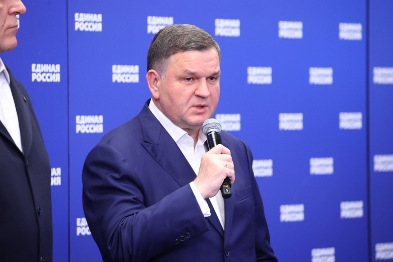 Александр Карелин, Единая Россия