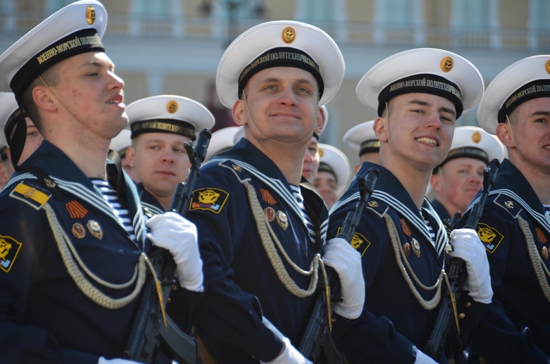 военные