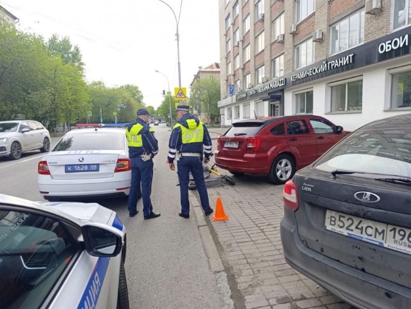 Полиция выясняет, почему водитель СИМ утратил управление