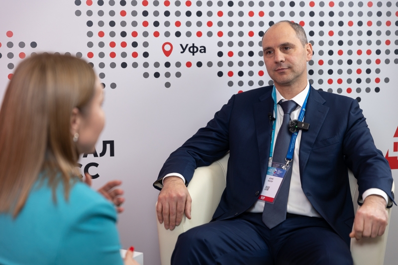 Денис Паслер