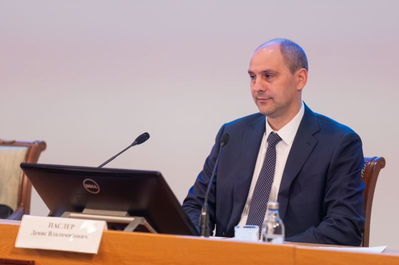 Фаворитом свердловских единороссов стал Денис Паслер
