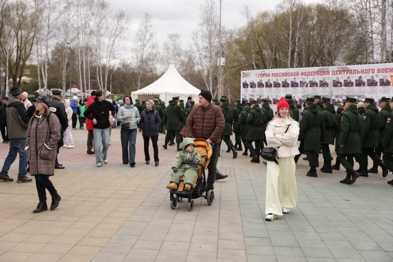 Выставку военной техники НАТО открыли в ЦПКиО им. Маяковского