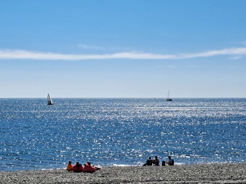море