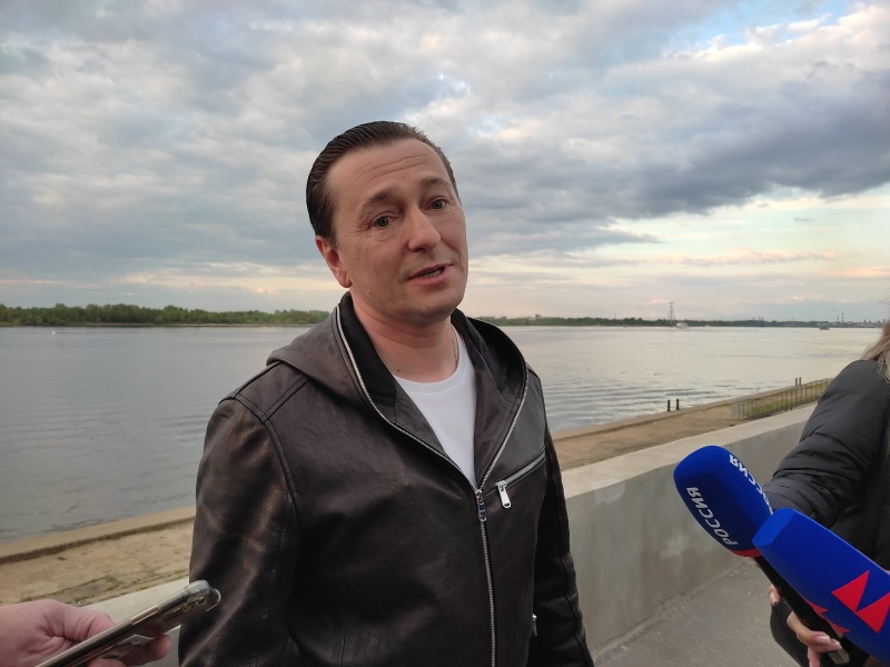 Сергей Безруков