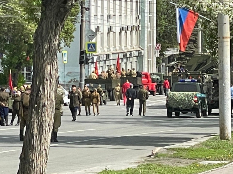 Праздник начался в 11 утра, но люди пришли на час раньше