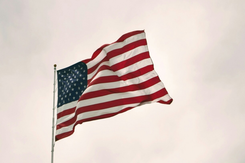 США
