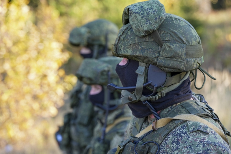 Военнослужащие