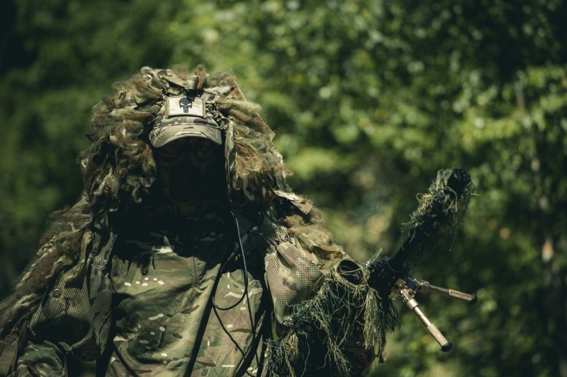 Военнослужащий