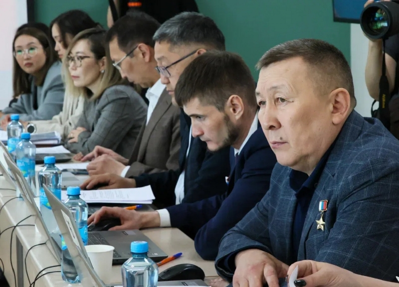 25 якутян отобраны на очное обучение кадровой программы «Якутия — земля героев»