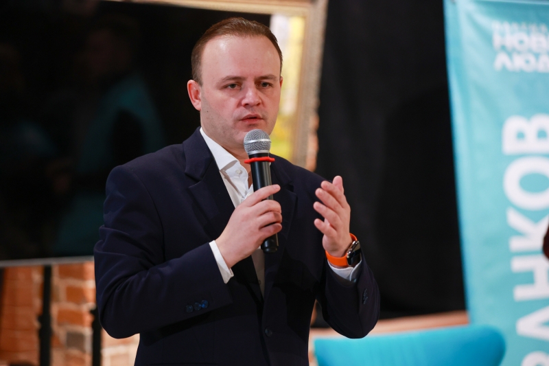 Владислав Даванков