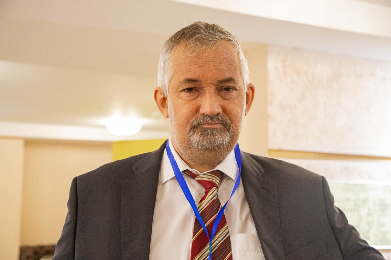 Дмитрий Белоусов
