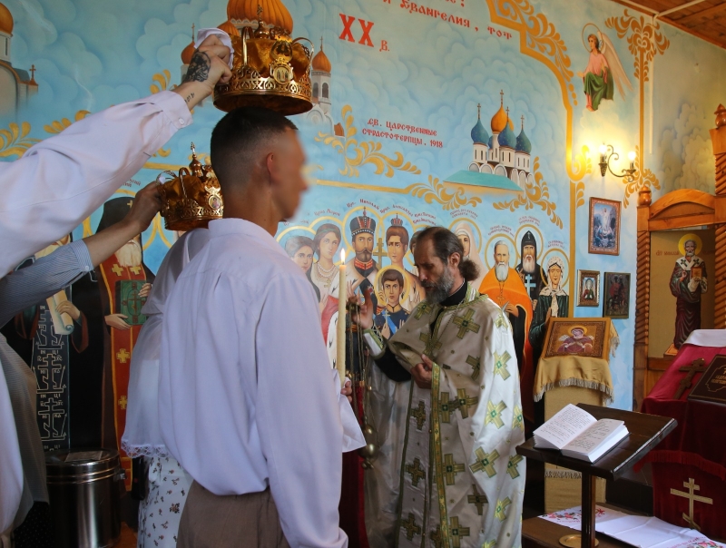 Проведение церемонии с учетом культурных или религиозных традиций возможно при согласии начальника учреждения