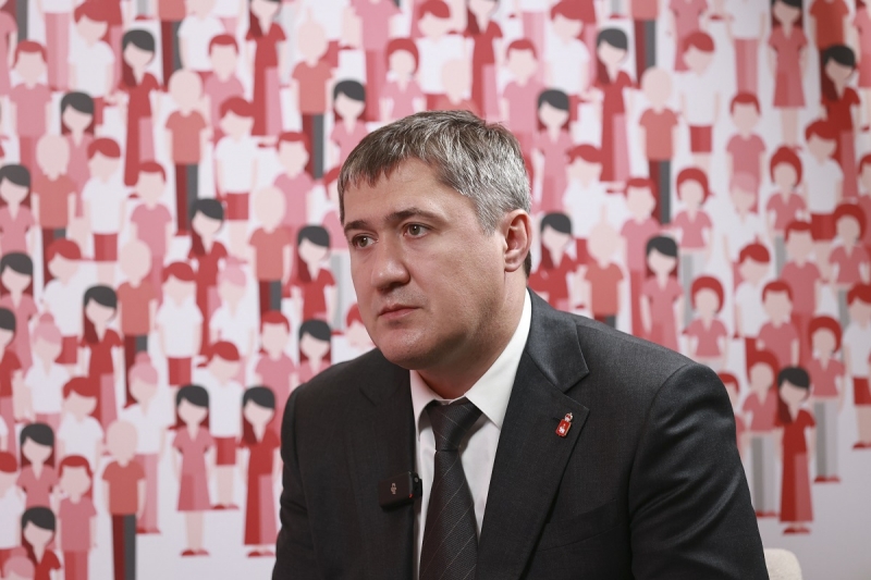 дмитрий махонин