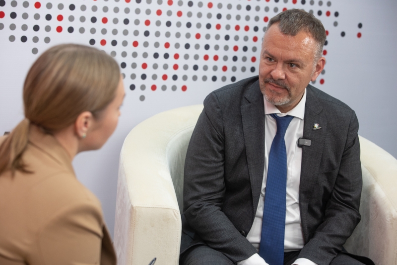 ИННОПРОМ стал площадкой, на которой можно увидеть технологические новинки не только из России, но и со всего мира