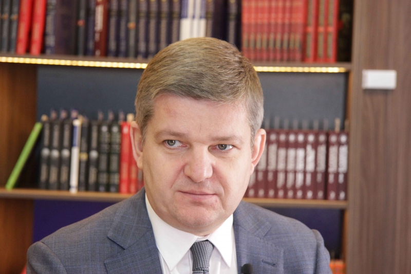 Карманов