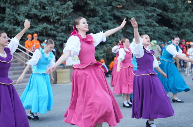 В Тюмени национальный праздник отметили в сердце города