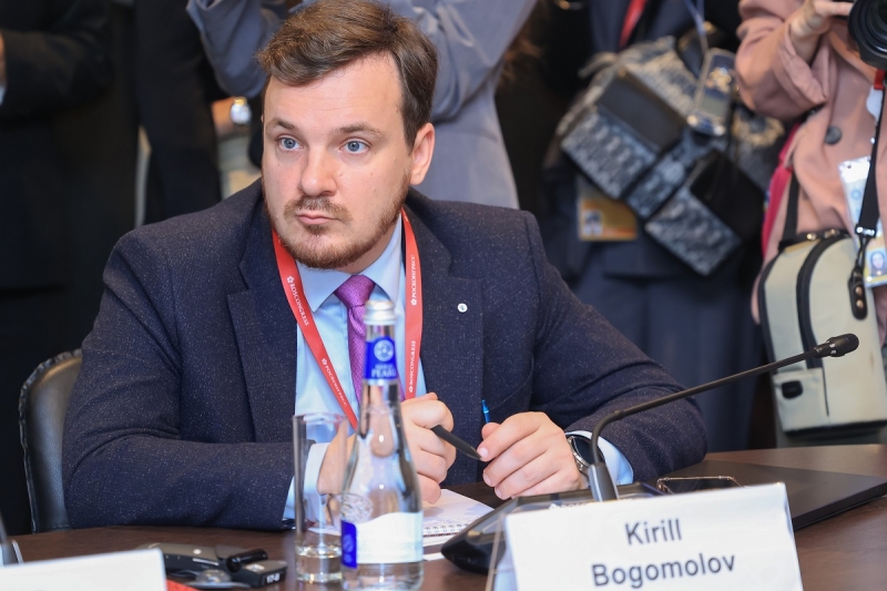 Кирилл Богомолов