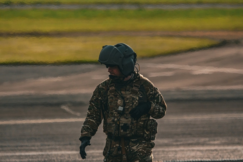 Военнослужащий