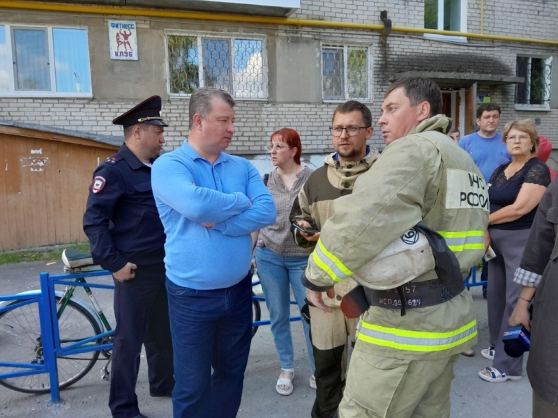 Спасатели на месте инцидента