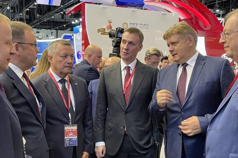 Представители всех регионов Сибири посетили Петербургский международный экономический форум (ПМЭФ-2025)