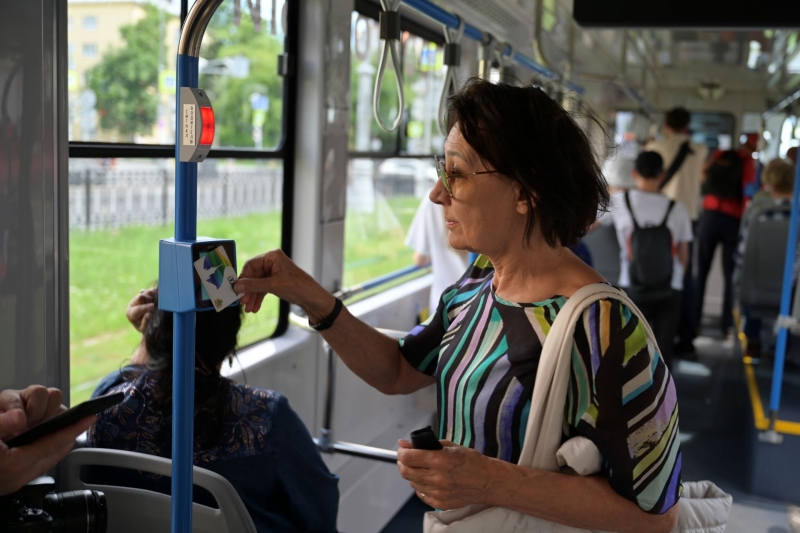 Пятисекционный трамвай – это только начало большой работы по обновлению транспорта в Свердловской области, отметил Паслер