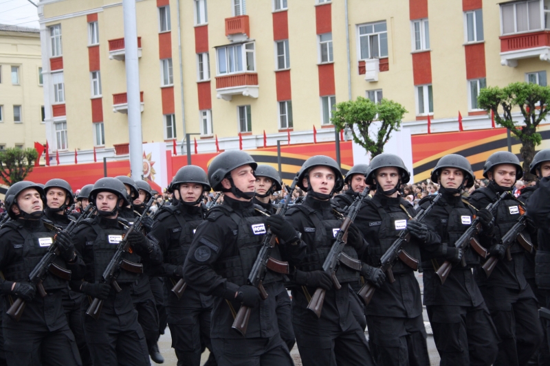 Военнослужащие