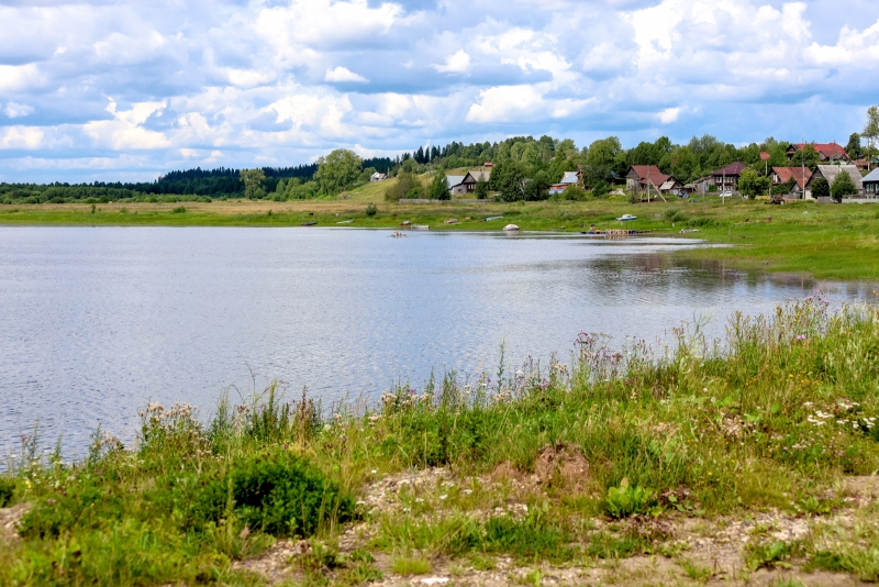 Река