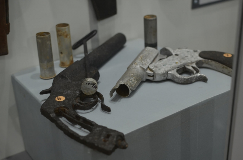 При музее 36 лет существует поисковая группа - мы поднимаем убитых солдат, отметил Петр Михайлович