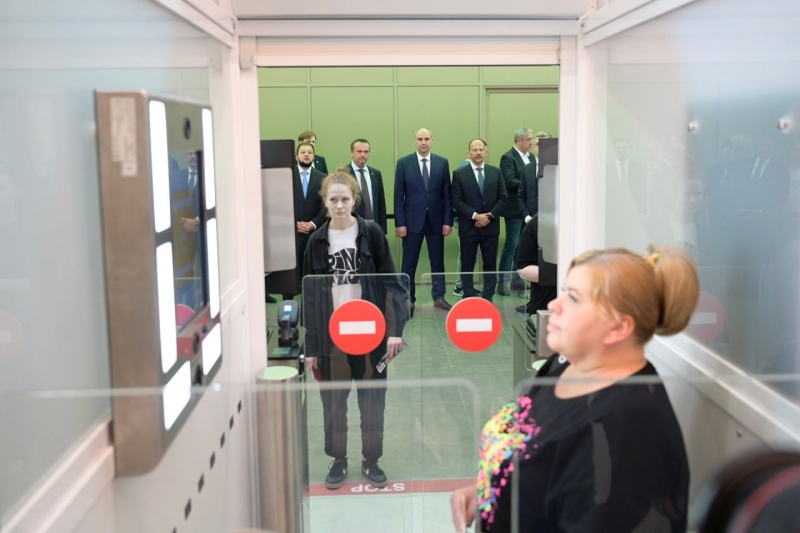 Новая система паспортного контроля позволит пропускать на треть пассажиров больше за единицу времени