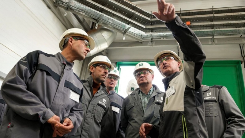 Российских торгпредов познакомили с инновациями на производстве