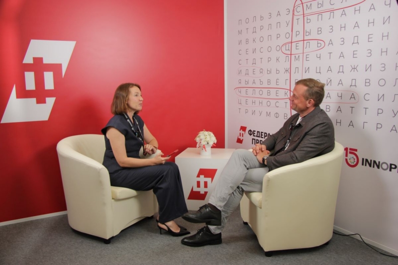 Валерий Пиличев напомнил, что Свердловская область входит в ТОП-10 регионов России по развитию креативных индустрий