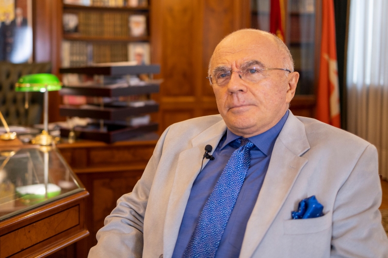 Ректор Александр Запесоцкий