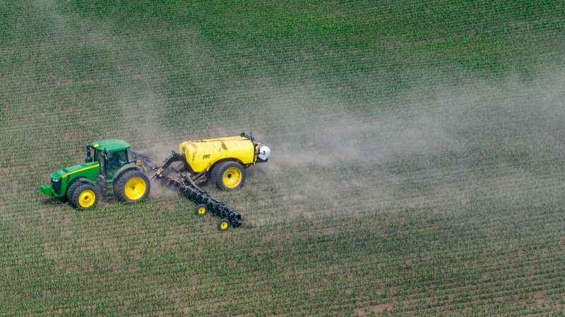 США стали получать меньше удобрений из России