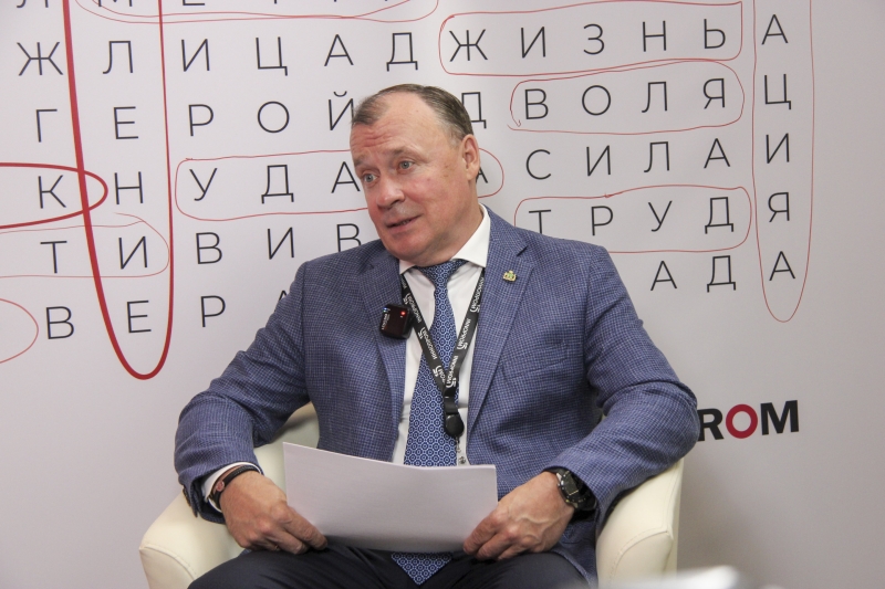 Алексей Орлов увеличит зарплаты учителям