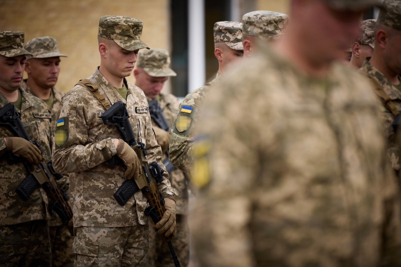 Военнослужащие