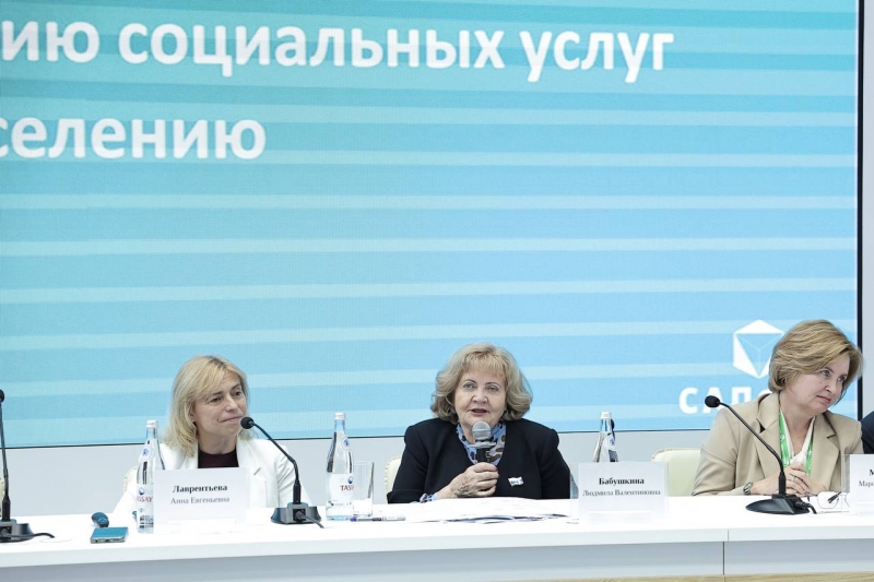 Анна Лаврентьева и Людмила Бабушкина