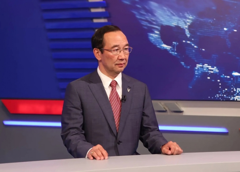 Айсен Николаев