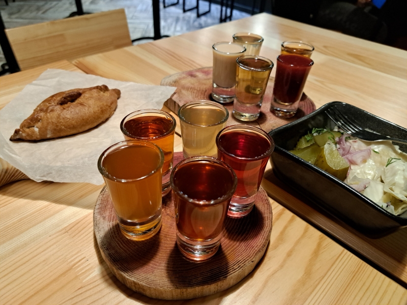 Рюмки с алкоголем