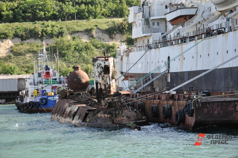 Ржавая подводная лодка