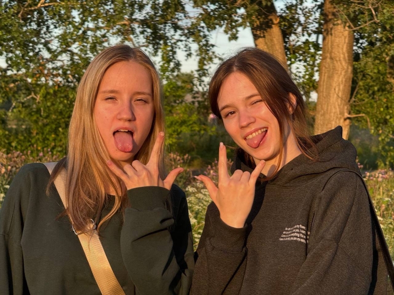 Подростки девочки