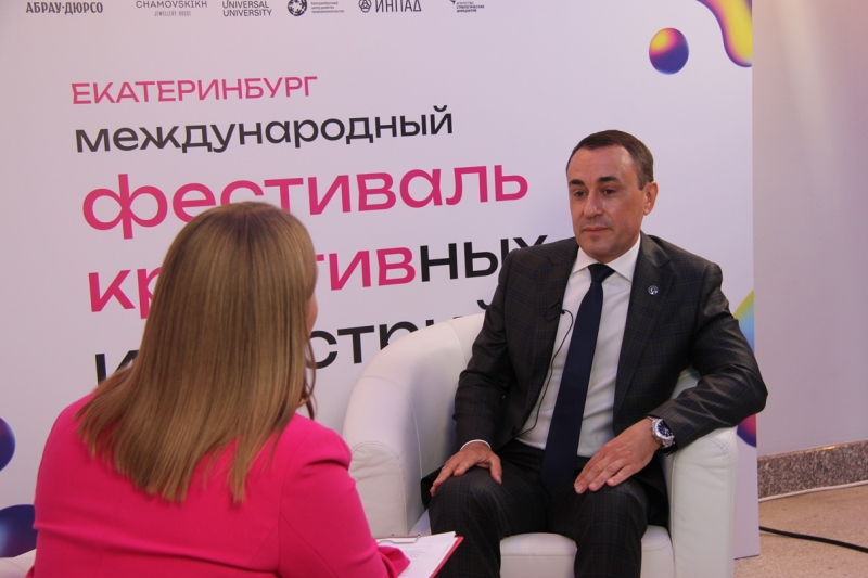 Александр Чамовских