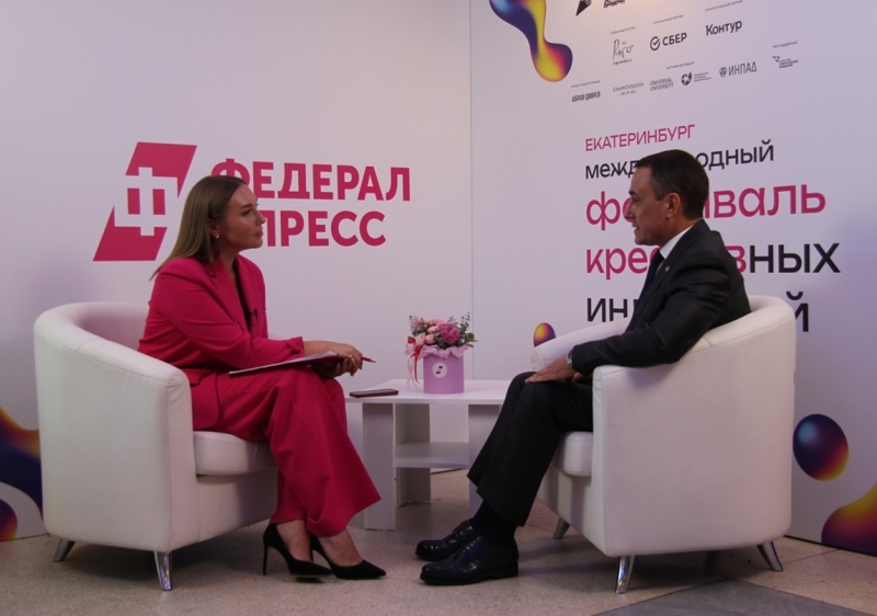 Основатель и владелец Ювелирного Дома CHAMOVSKIKH Александр Чамовских в студии «ФедералПресс»