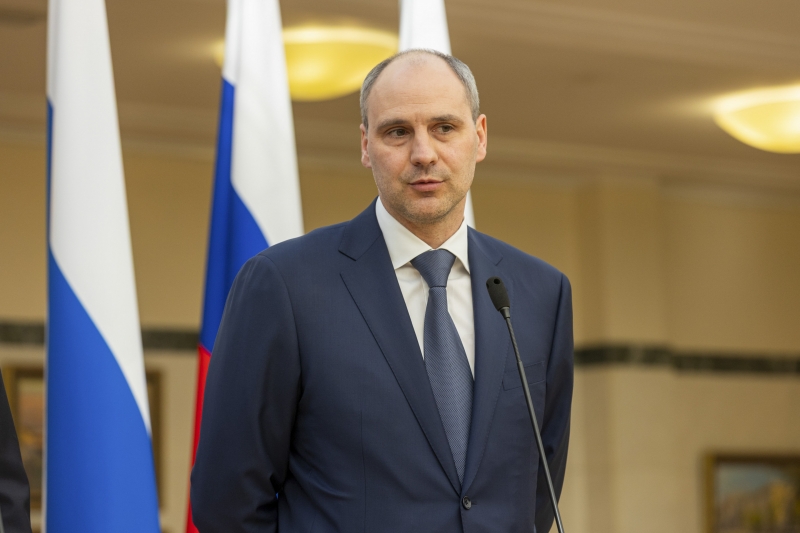 Денис Паслер