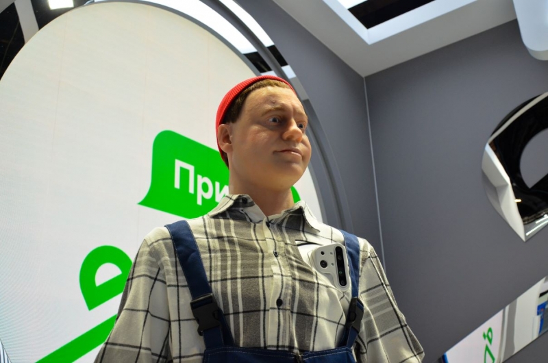 Роботизация – стратегическая необходимость для промышленности, отметили участники Иннопрома