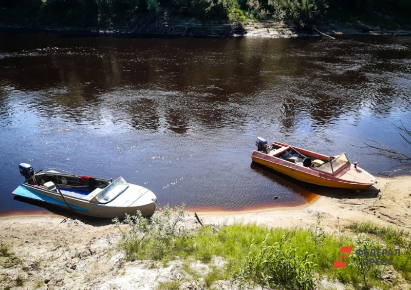 Лодки на реке