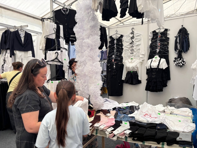 Школьный базар открылся в Тюмени